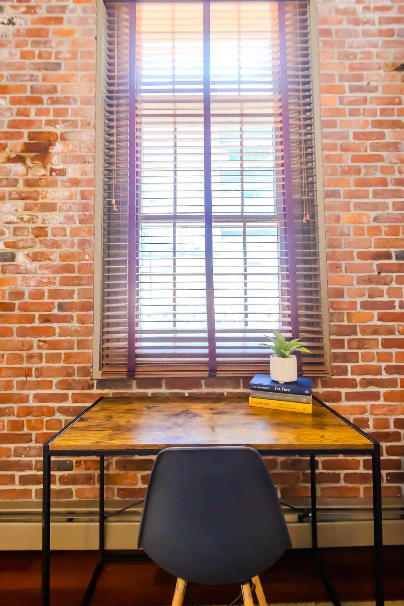 Jennifer'S Riverfront Foundry Apartment Downtown Providence Exterior photo